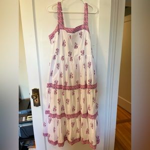 Sweet classic tiered midi dress.